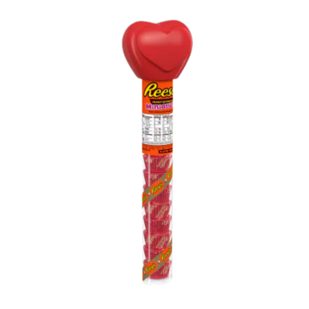 Bastón de San Valentín con corazón lleno de Reese's Peanut Butter Miniatures.