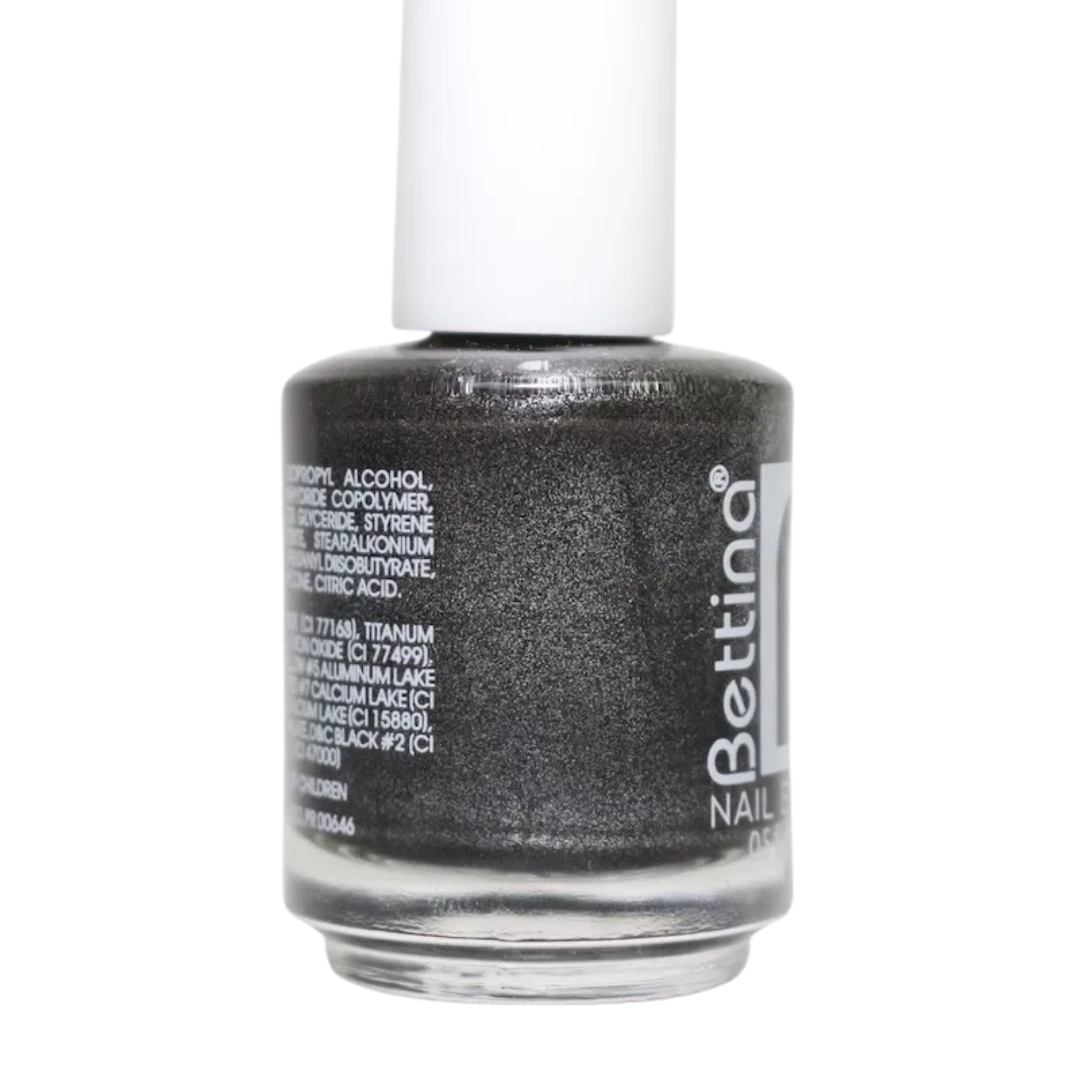 Bettina Black Hole esmalte uñas negro intenso elegante