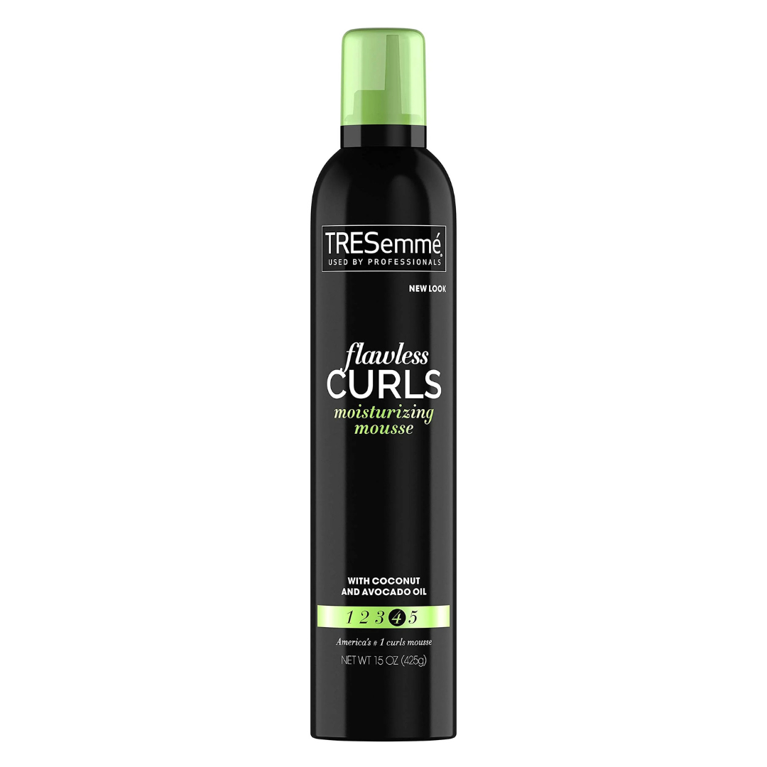 Envase de Mousse Definición Rizos TRESemmé (11 oz) para volumen y control